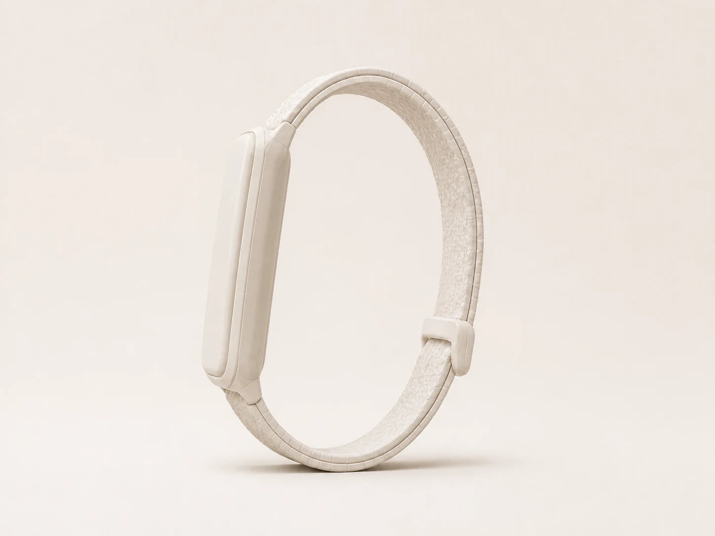 Rear profile view of Mura Band in Chalk